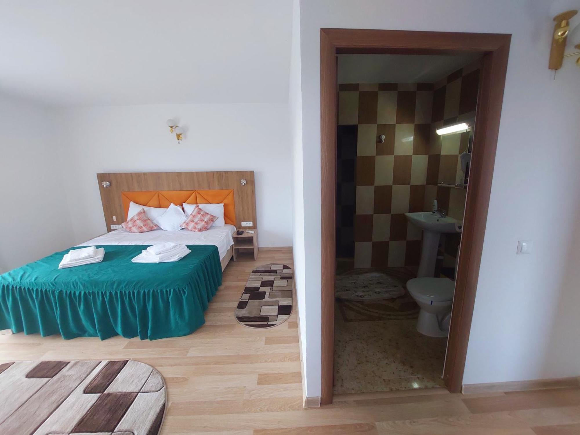 Pensiunea Paradiso Sarinasuf Εξωτερικό φωτογραφία
