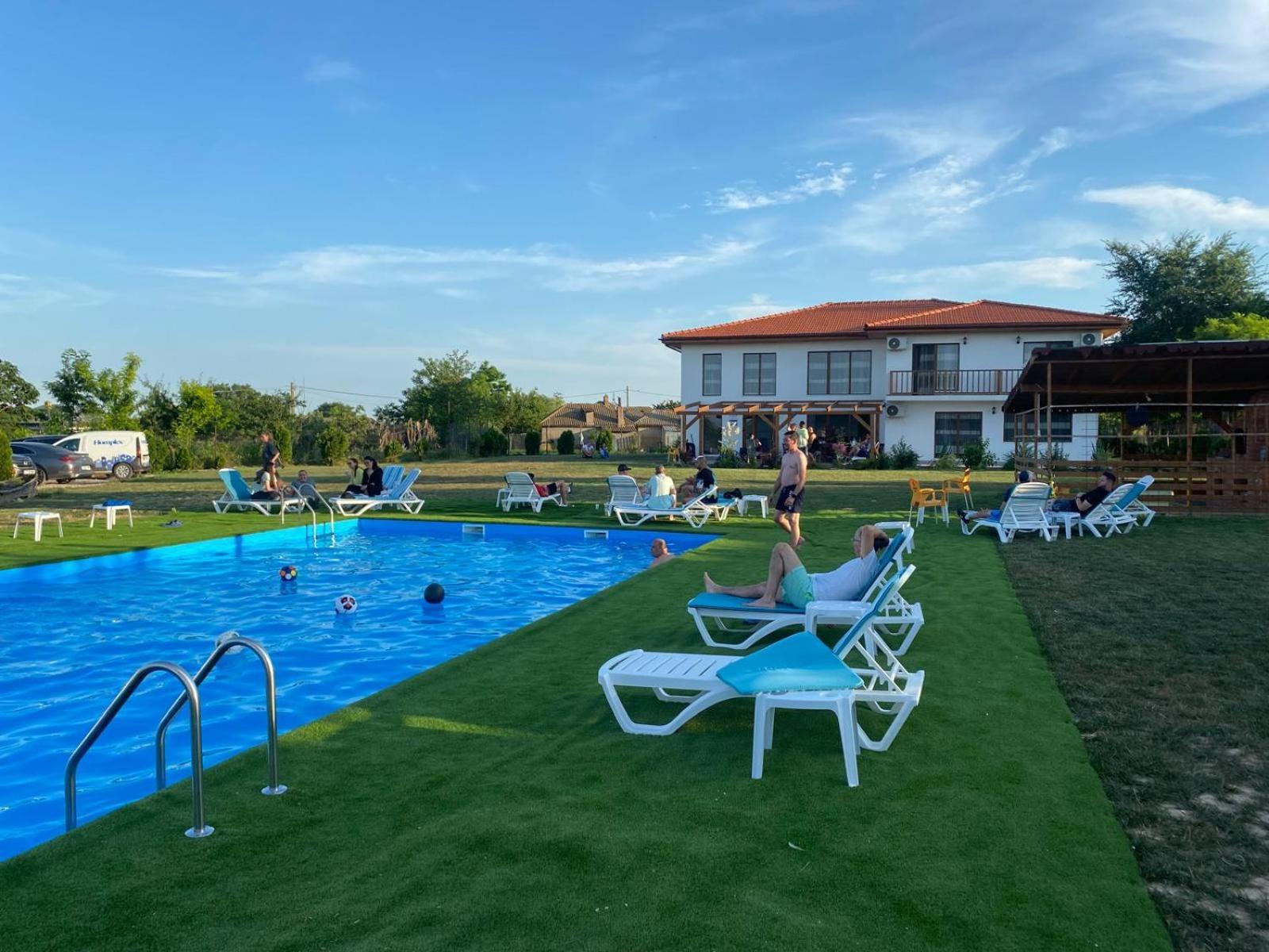 Pensiunea Paradiso Sarinasuf Εξωτερικό φωτογραφία